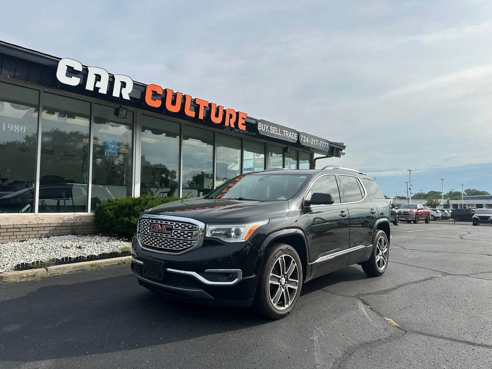 Used 2019 GMC Acadia Denali w/ Technology Package