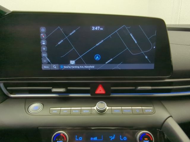 Used 2025 Hyundai Elantra SEL FWD image 20