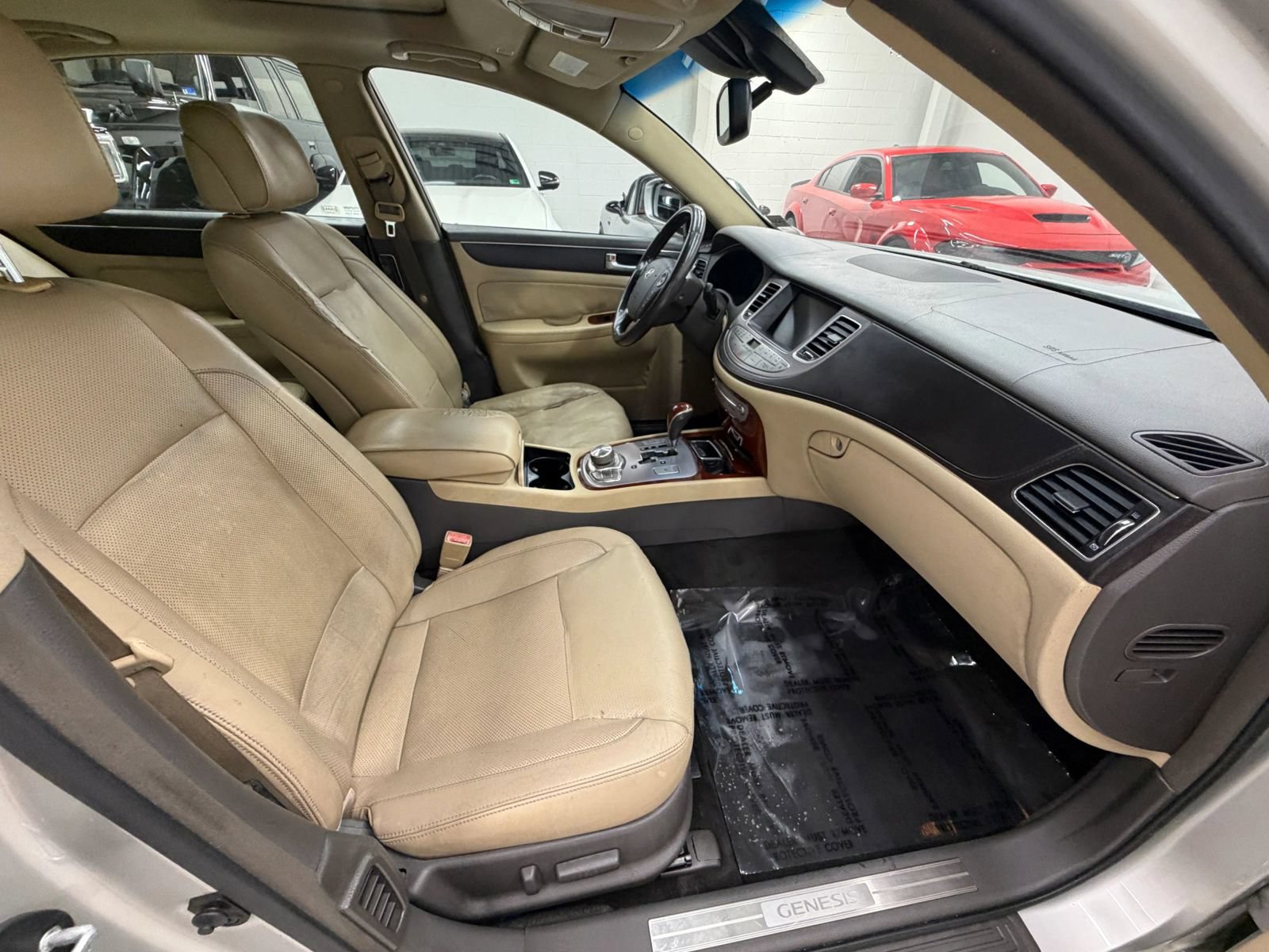 Used 2012 Hyundai Genesis 3.8 w/ Premium Pkg RWD image 20