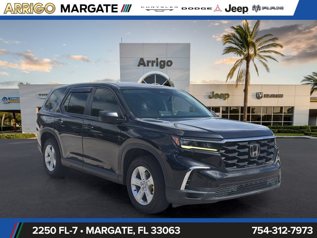 Used 2023 Honda Pilot LX