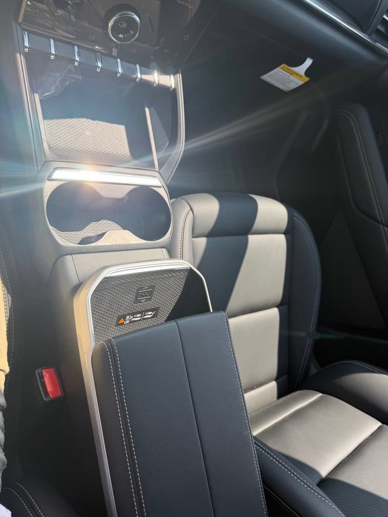 New 2027 GMC Terrain Elevation w/ Elevation Premium Package AWD/4WD image 15