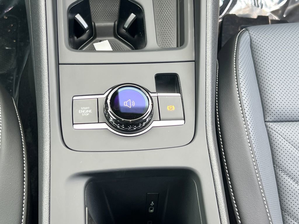 New 2026 Volkswagen Tiguan SE R-Line image 24