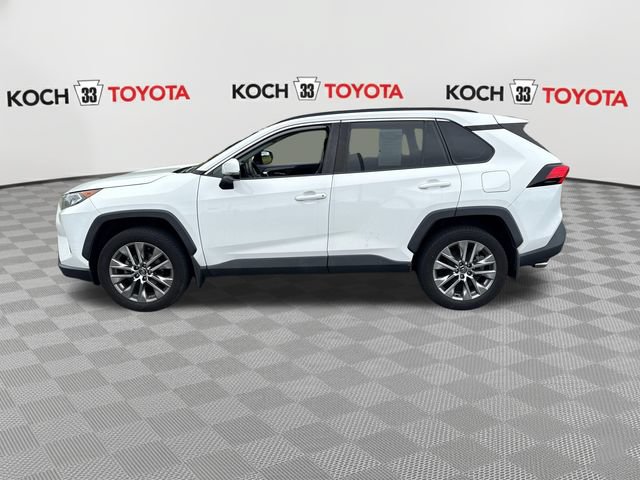 Used 2020 Toyota RAV4 XLE Premium AWD/4WD image 4