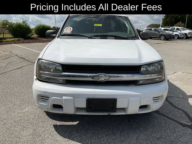 Used 2004 Chevrolet TrailBlazer LS w/ LS Preferred Equipment Group AWD/4WD image 2