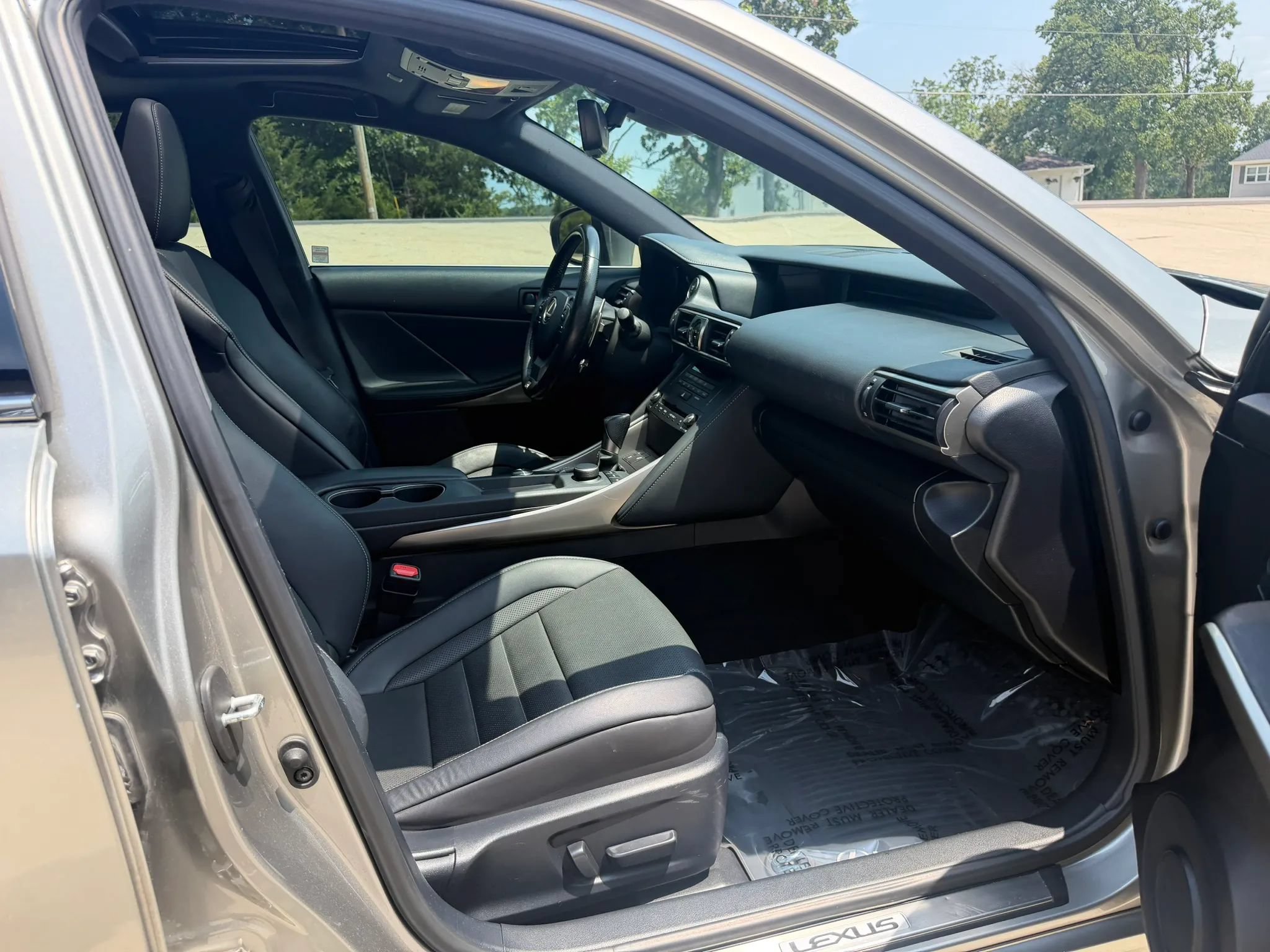Used 2020 Lexus IS 300 F Sport w/ F Sport Package AWD/4WD image 46