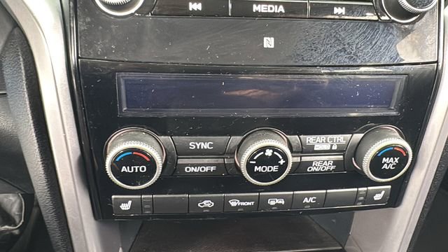 Used 2022 Subaru Ascent Premium image 28