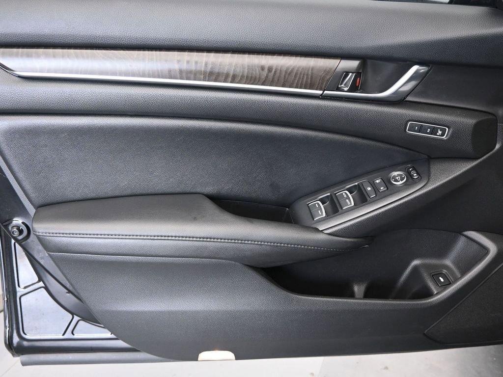 Used 2021 Honda Accord Touring image 20