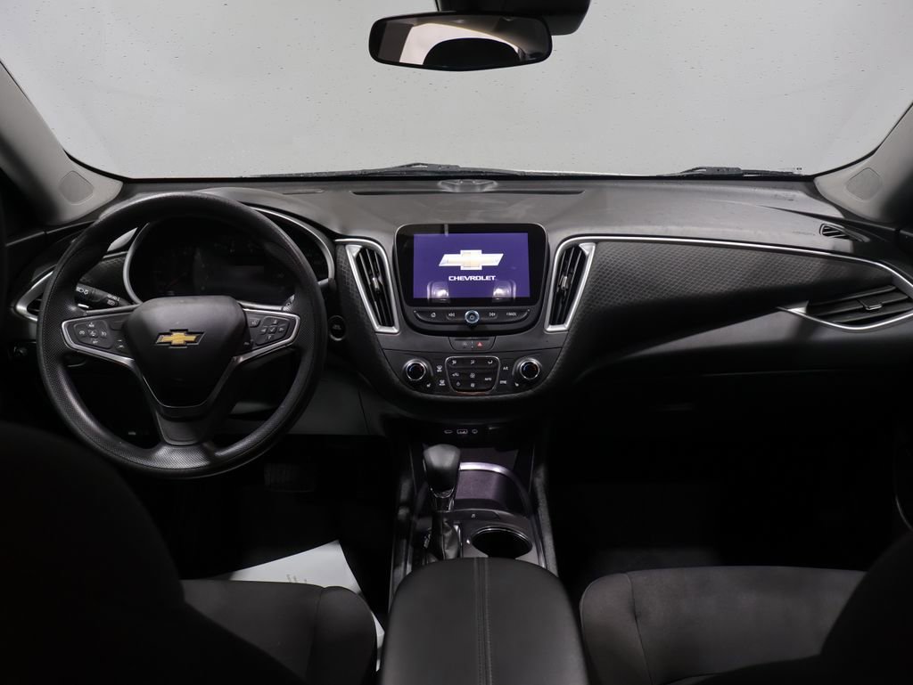 Used 2023 Chevrolet Malibu LT FWD image 15