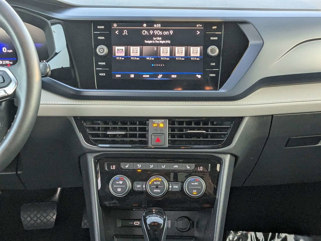 Used 2024 Volkswagen Taos SE image 18