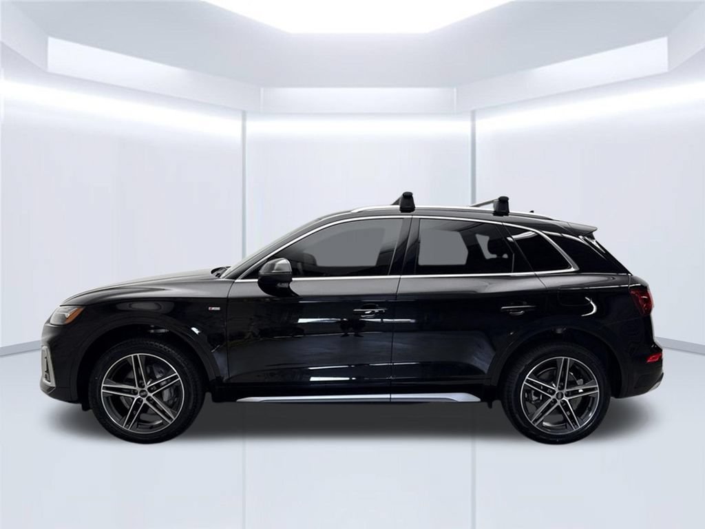 Used 2024 Audi Q5 e Premium w/ Convenience Package AWD/4WD image 2