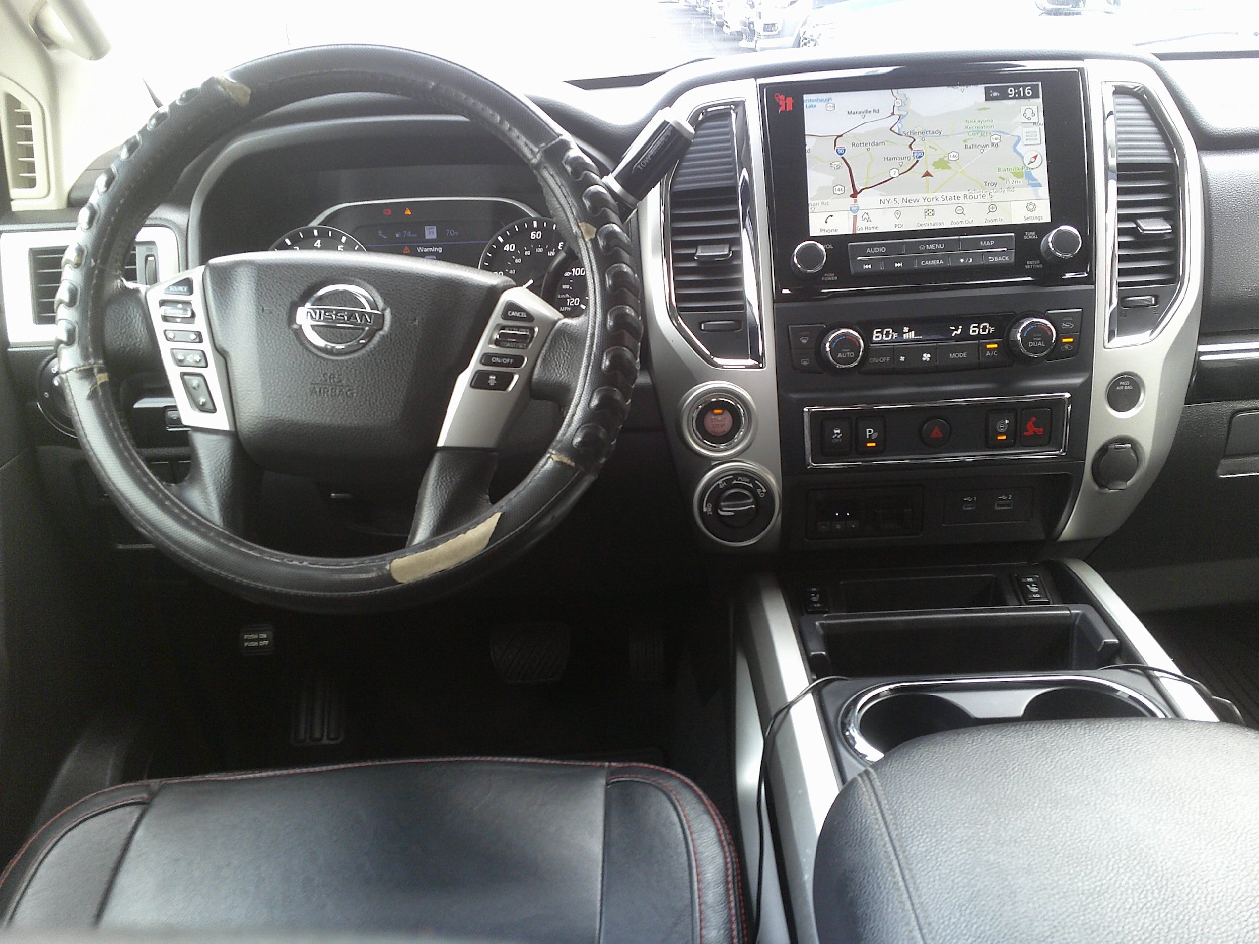 Used 2021 Nissan Titan SV w/ SV Convenience Package AWD/4WD image 33