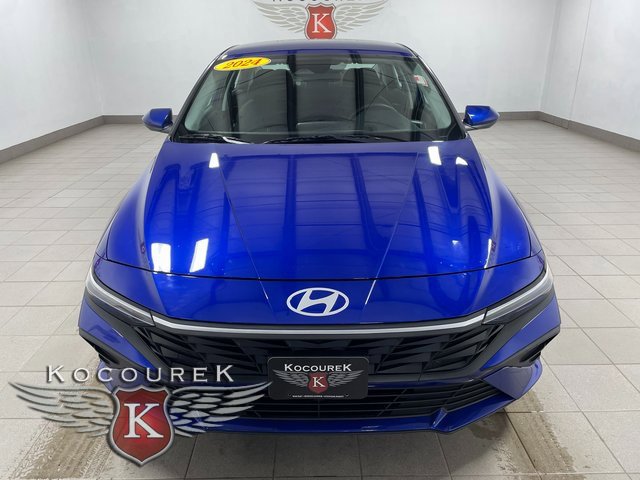 Used 2024 Hyundai Elantra SEL image 2
