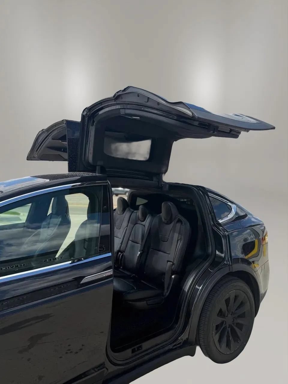 Used 2017 Tesla Model X 75D AWD/4WD image 19