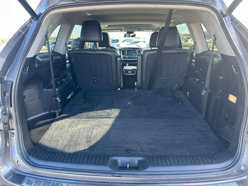Used 2017 Toyota Highlander Limited image 32