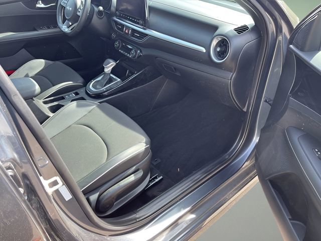 Used 2023 Kia Forte GT-Line w/ GT-Line Premium Package image 13