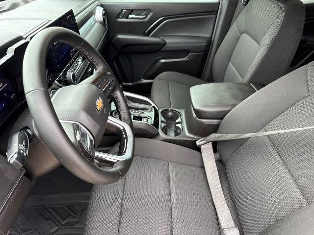 Used 2024 Chevrolet Colorado LT w/ LT Convenience Package II RWD image 18