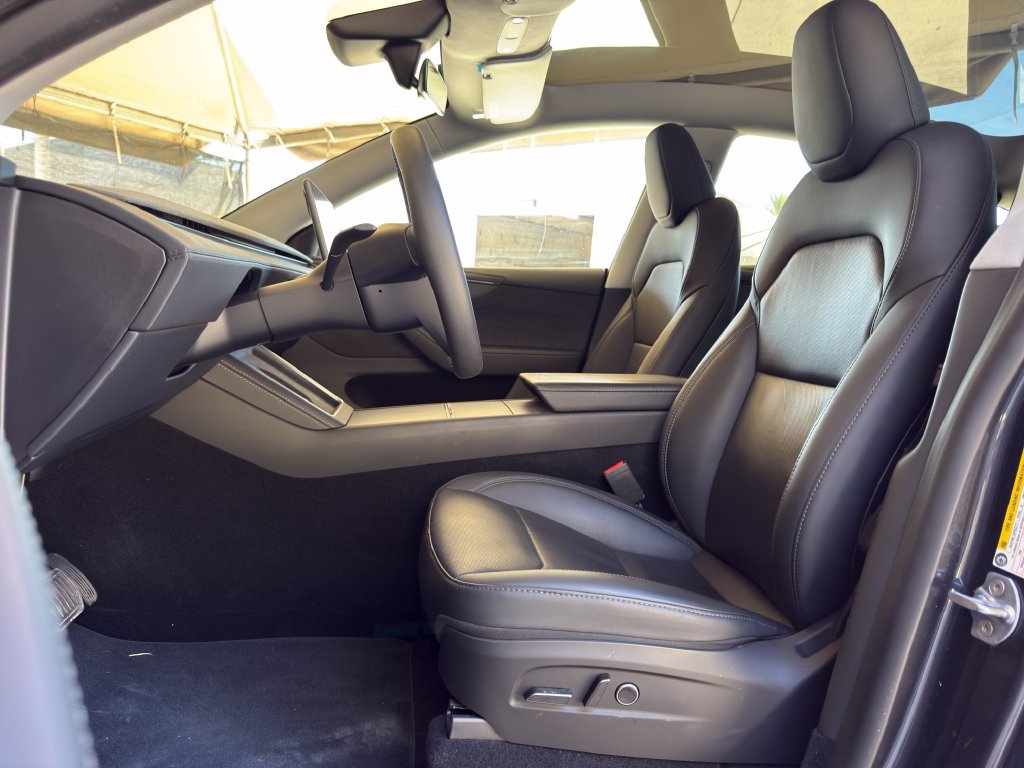 Used 2026 Tesla Model Y AWD image 17