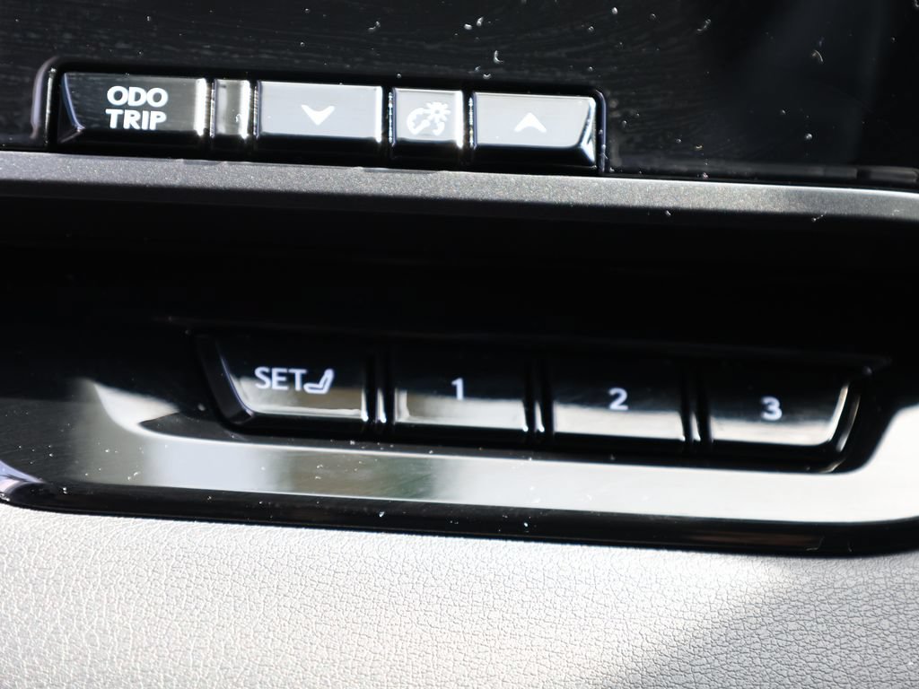Used 2025 Lexus RX 350h w/ Accessory Package (Z1) AWD/4WD image 34