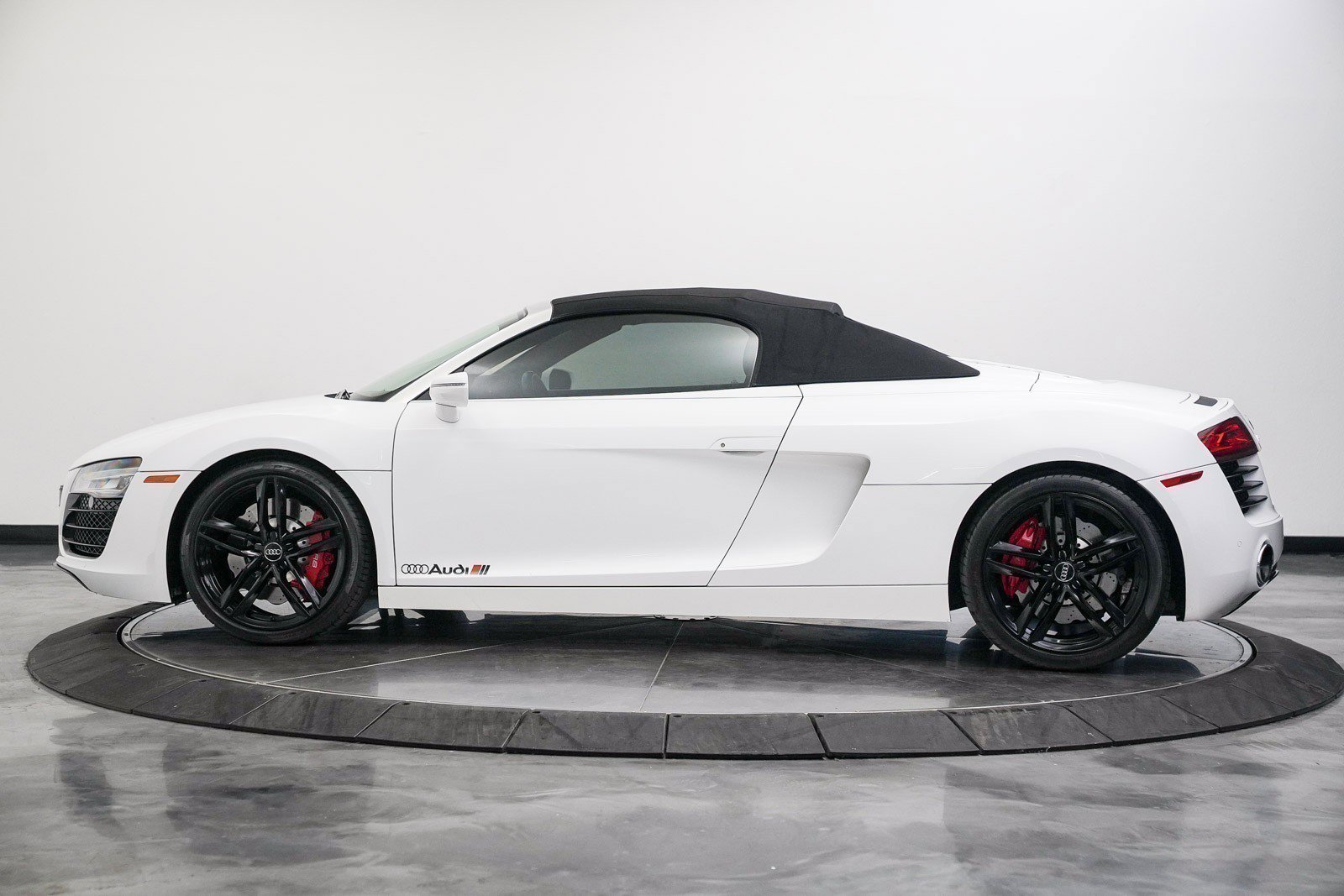 Used 2015 Audi R8 V8 image 11