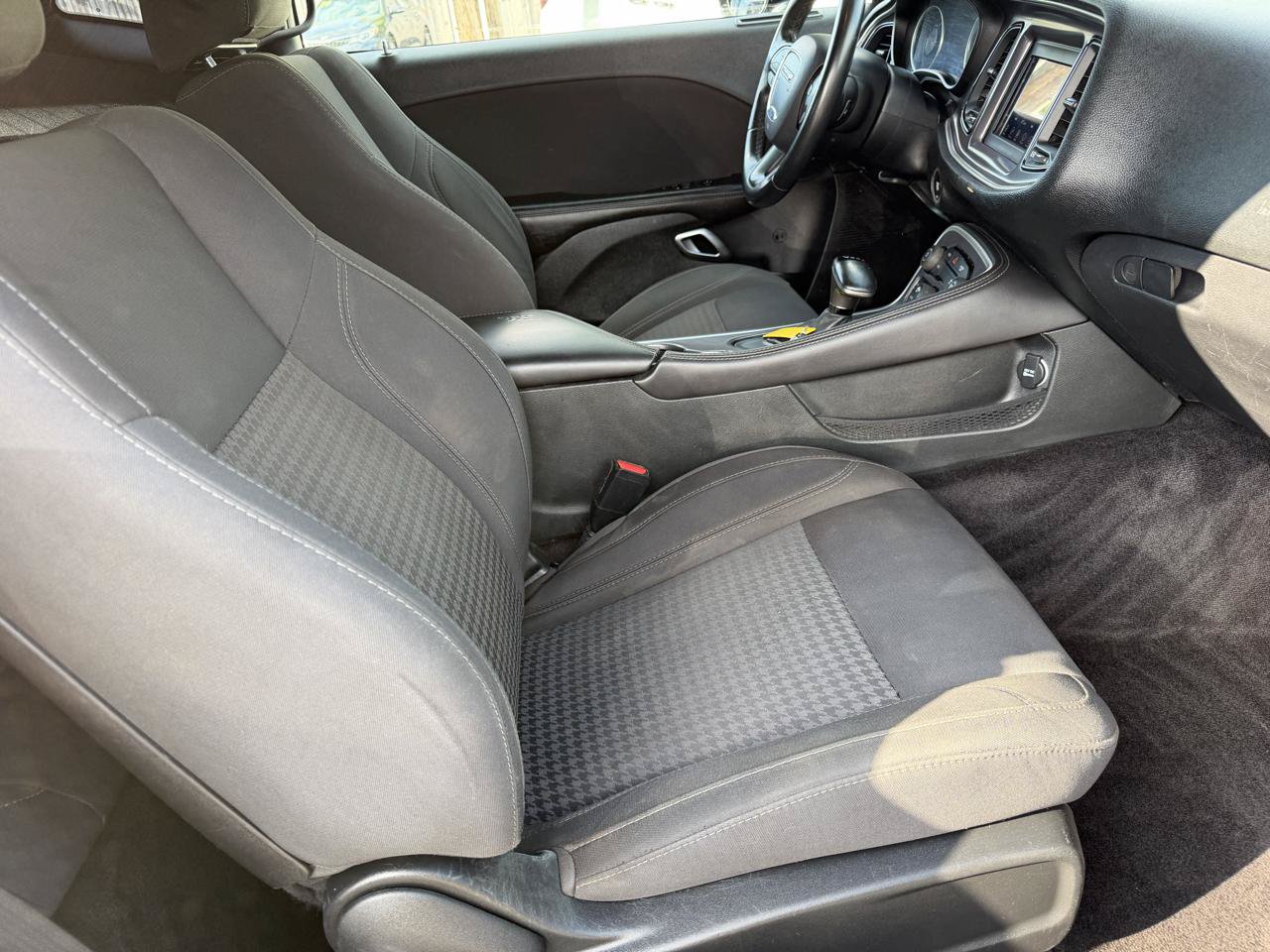 Used 2019 Dodge Challenger SXT RWD image 10