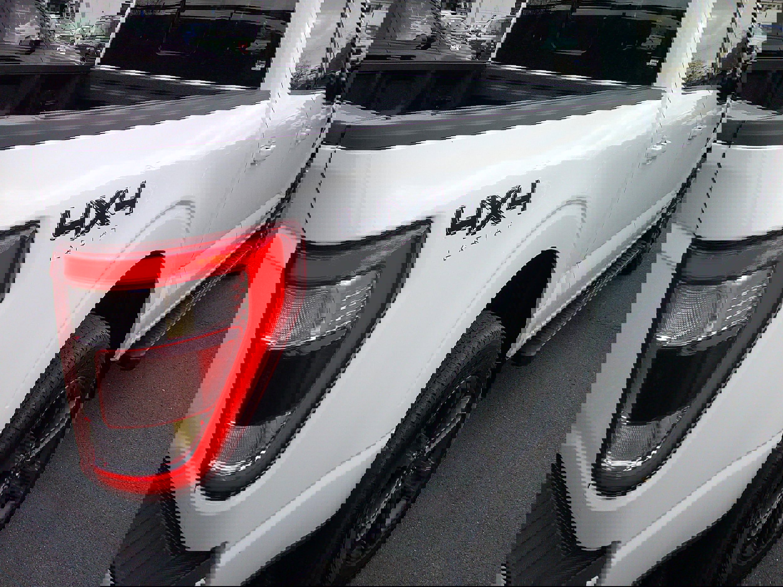 Certified 2022 Ford F150 Lariat w/ Max Trailer Tow Package image 4