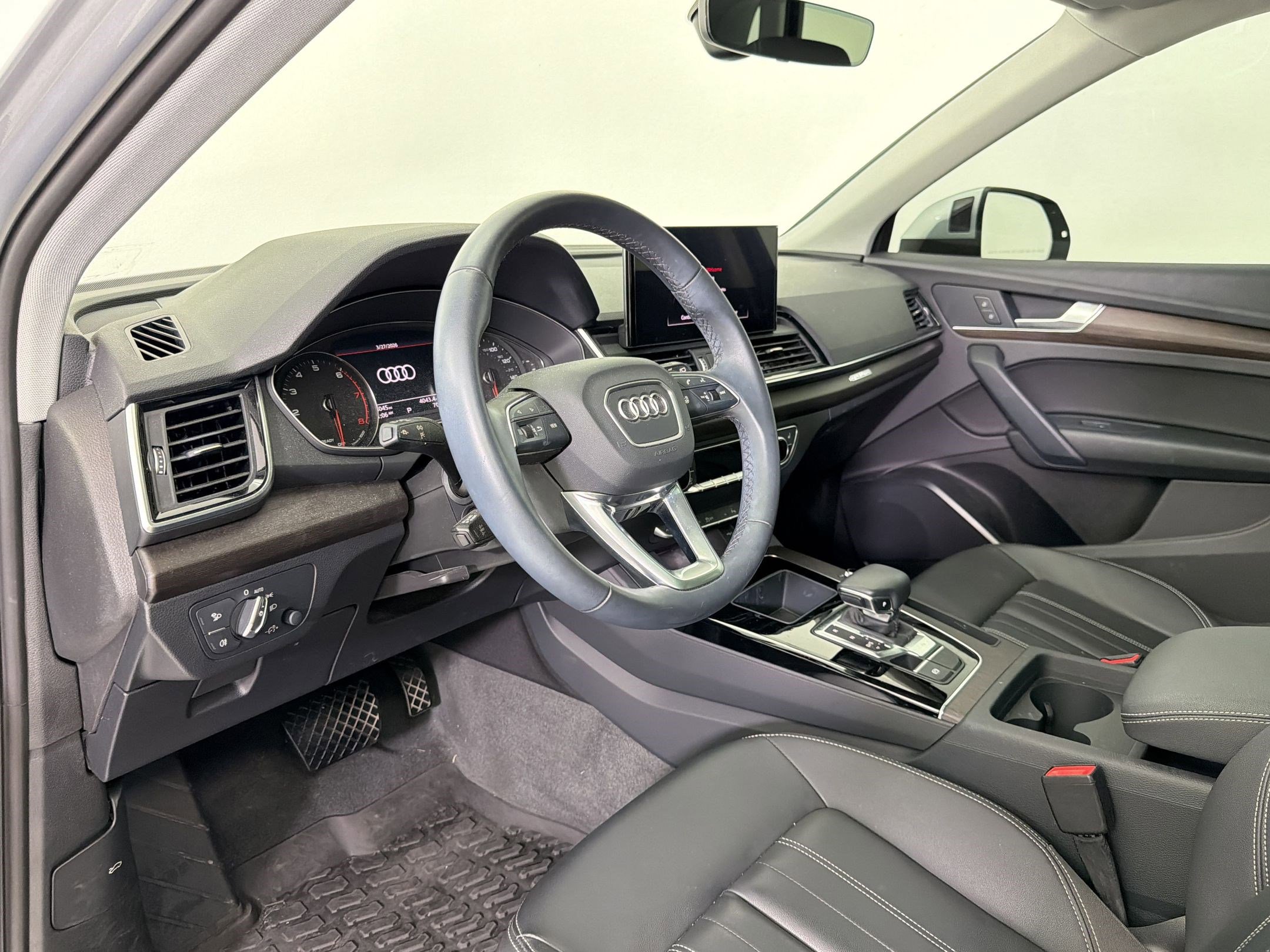 Certified 2023 Audi Q5 2.0T Premium w/ Convenience Package image 4