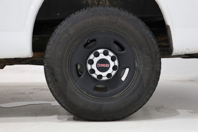 Used 2015 GMC Savana 2500 RWD image 10