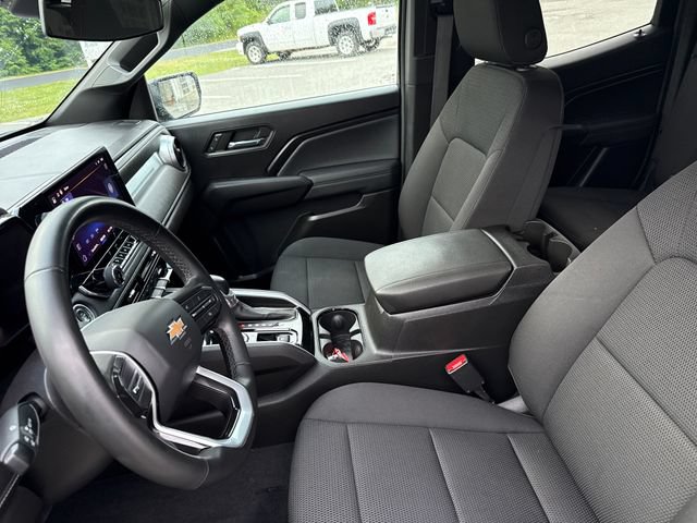 Used 2024 Chevrolet Colorado LT AWD/4WD image 11
