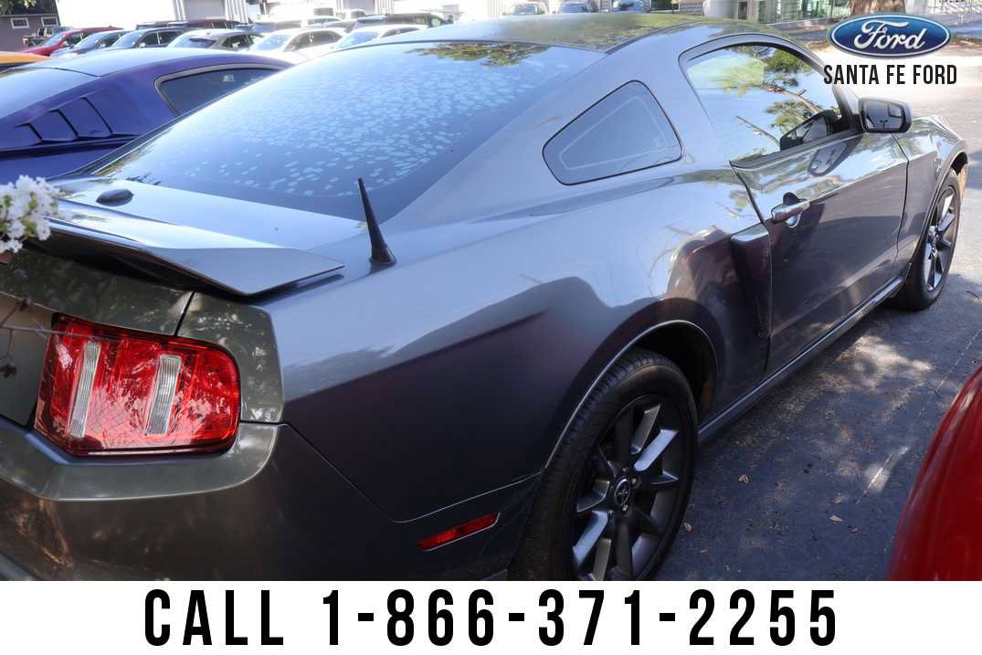 Used 2011 Ford Mustang Premium w/ Electronics Pkg RWD image 5