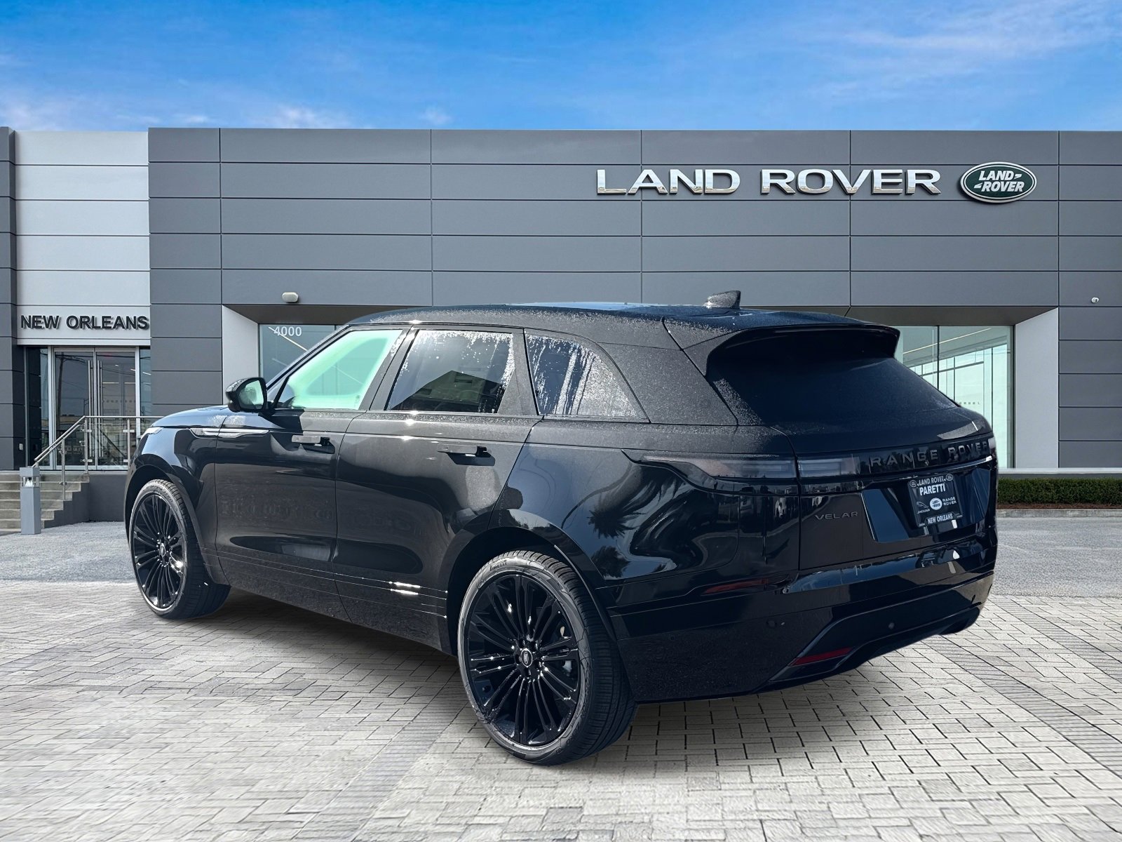 New 2026 Land Rover Range Rover Velar Dynamic SE image 5