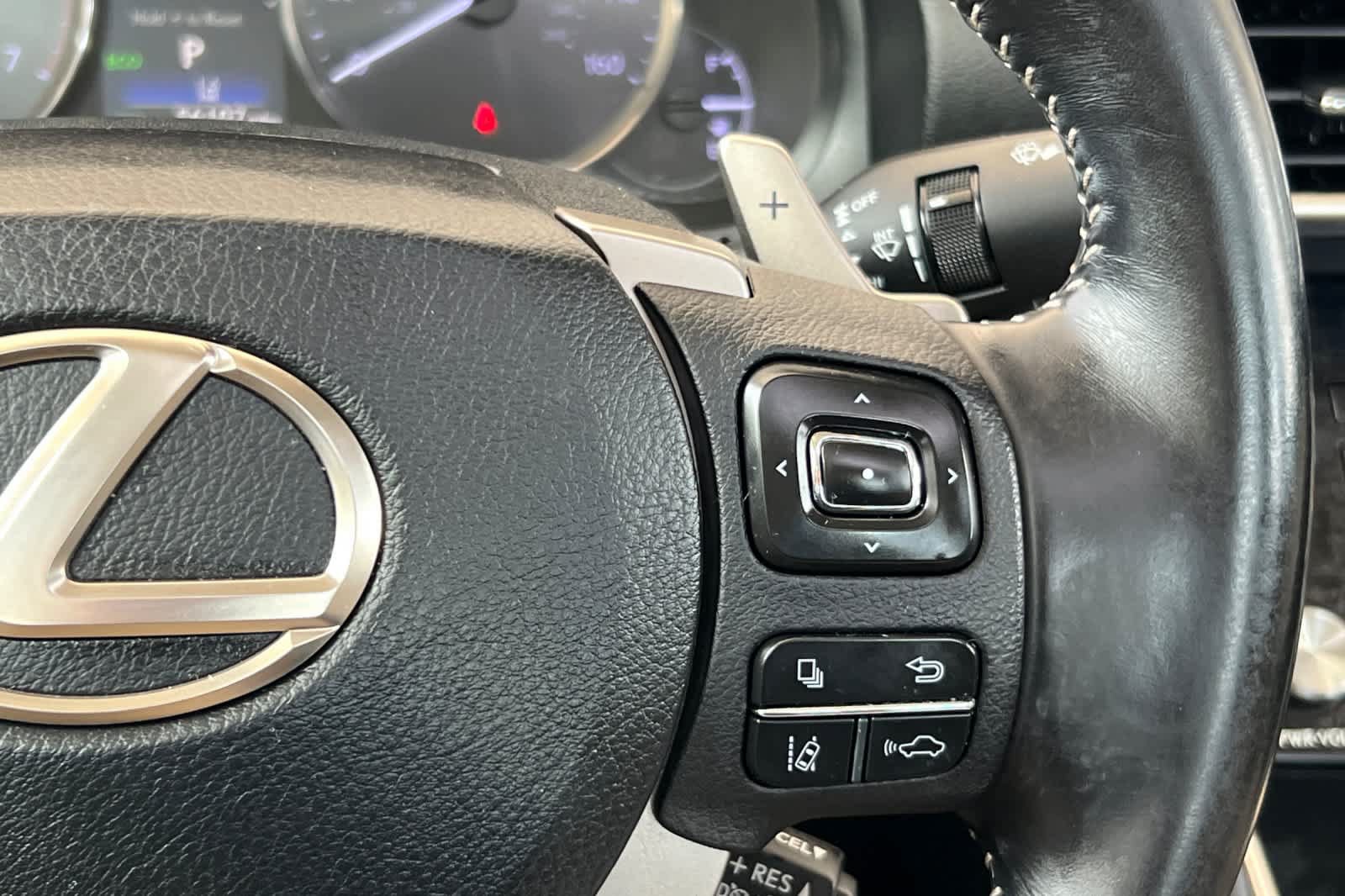 Used 2017 Lexus IS 200t w/ Navigation System Package RWD image 27