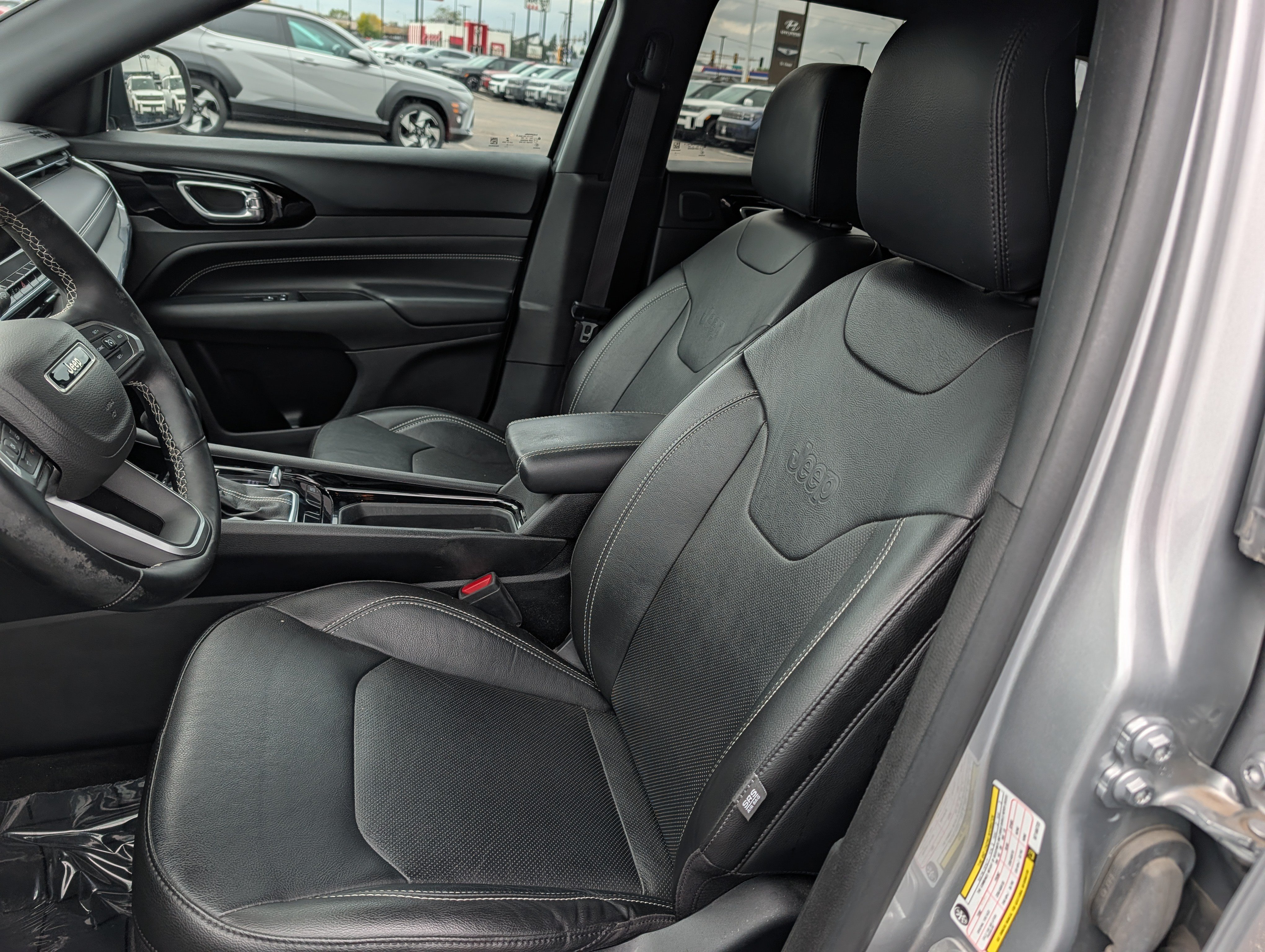 Used 2022 Jeep Compass High Altitude AWD/4WD image 10