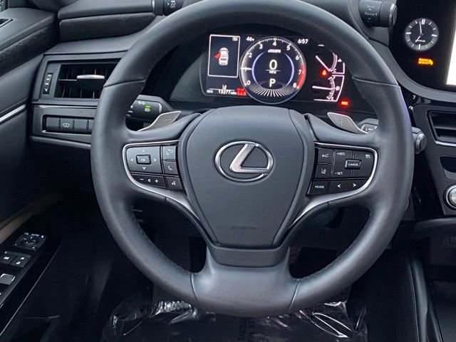 Used 2025 Lexus ES 350 w/ Premium Package image 9