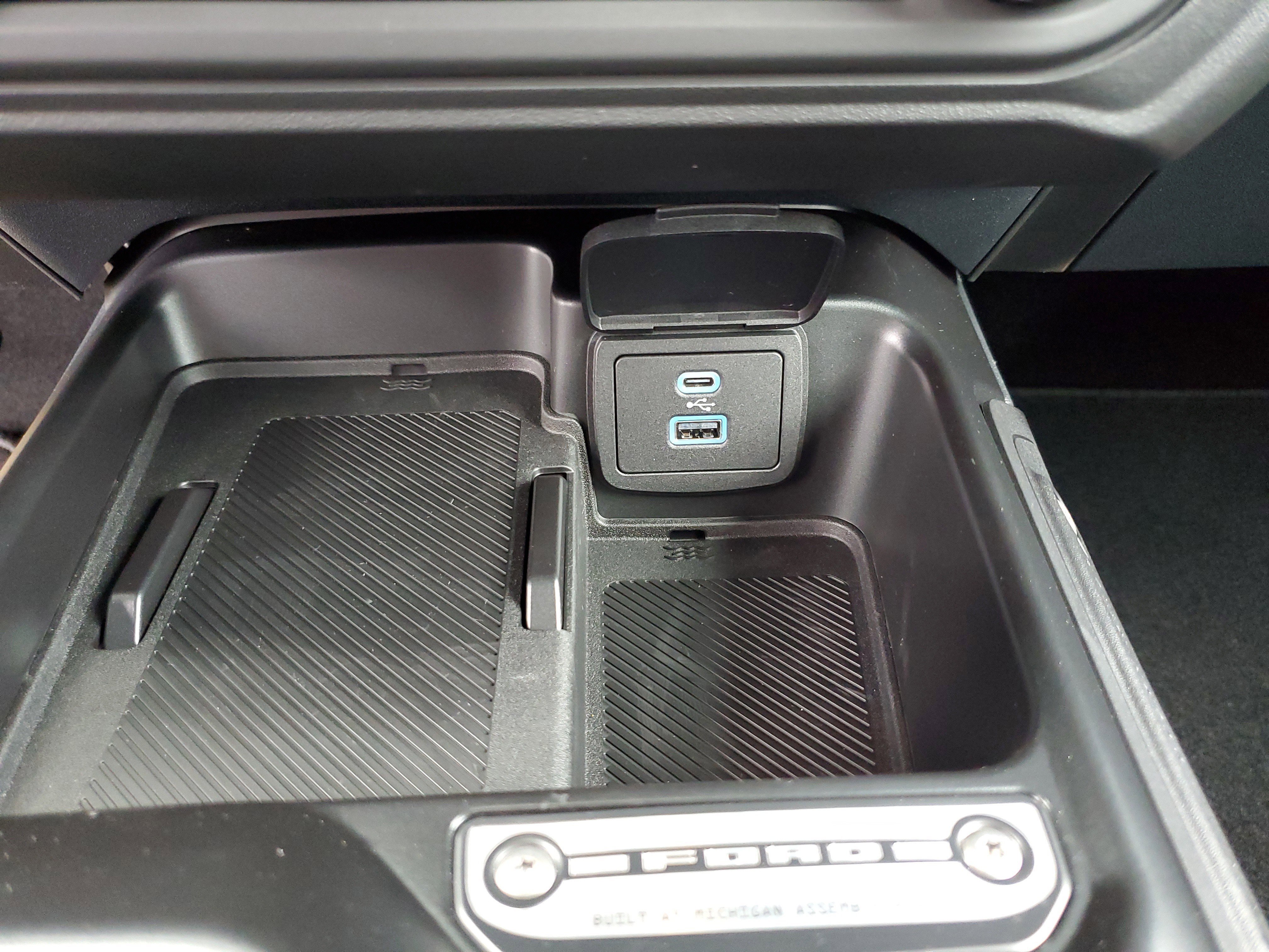 New 2025 Ford Bronco Base image 30