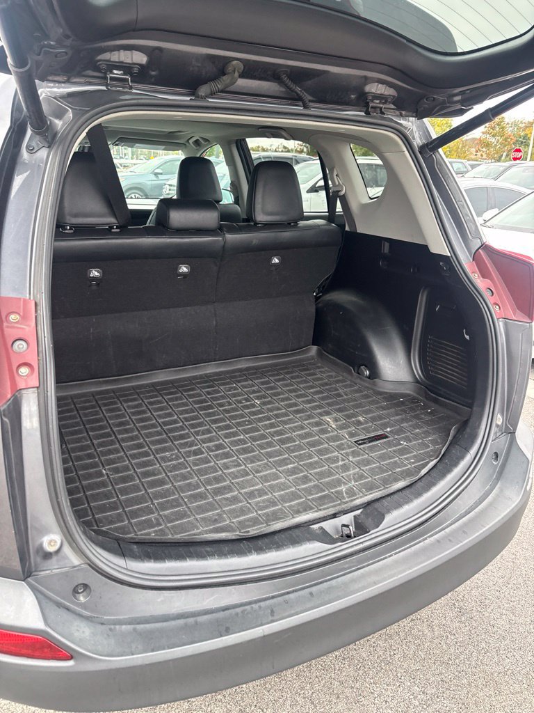 Used 2014 Toyota RAV4 Limited w/ Technology Package AWD/4WD image 19