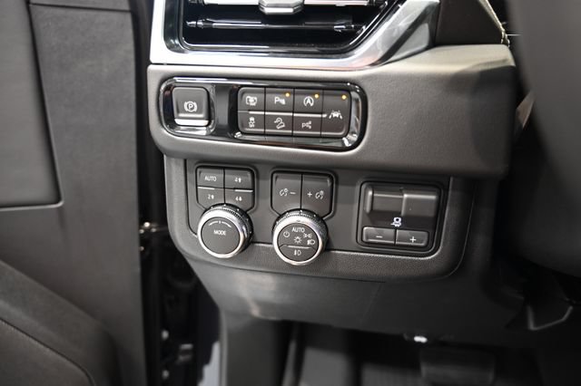 New 2026 GMC Yukon XL Elevation w/ Elevation Premium Package AWD/4WD image 26