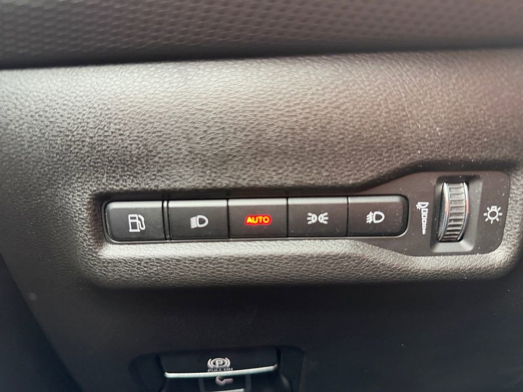 New 2026 Jeep Cherokee Overland w/ Trailer Tow Group image 18