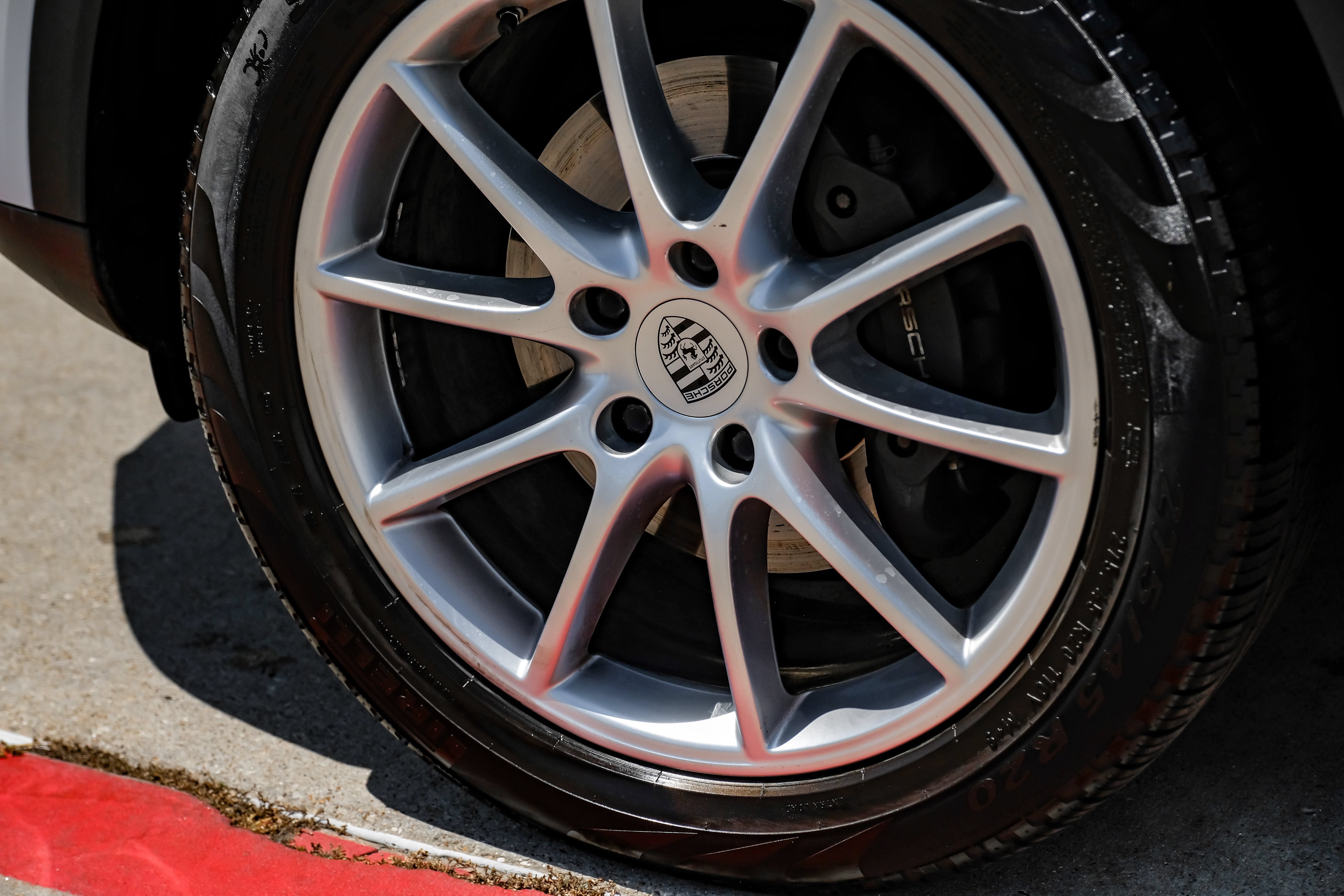 Used 2019 Porsche Cayenne AWD/4WD image 60