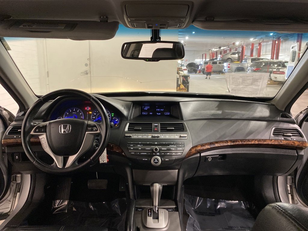 Used 2011 Honda Crosstour EX-L image 11