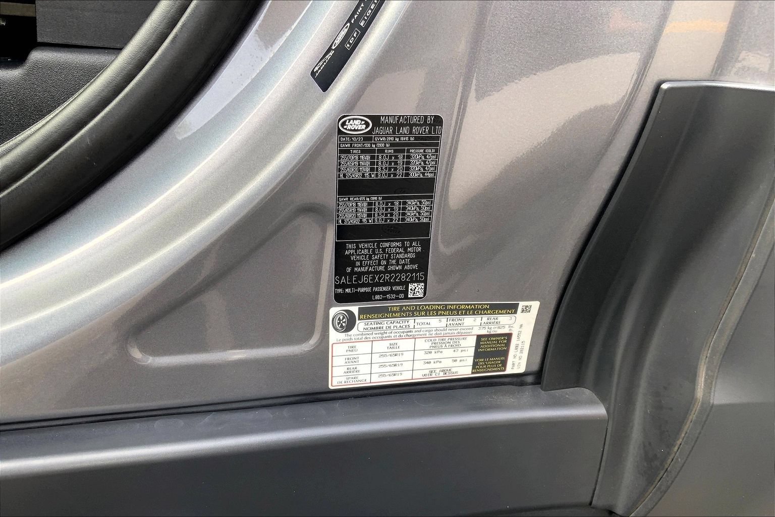 Certified 2024 Land Rover Defender 90 S AWD/4WD image 33