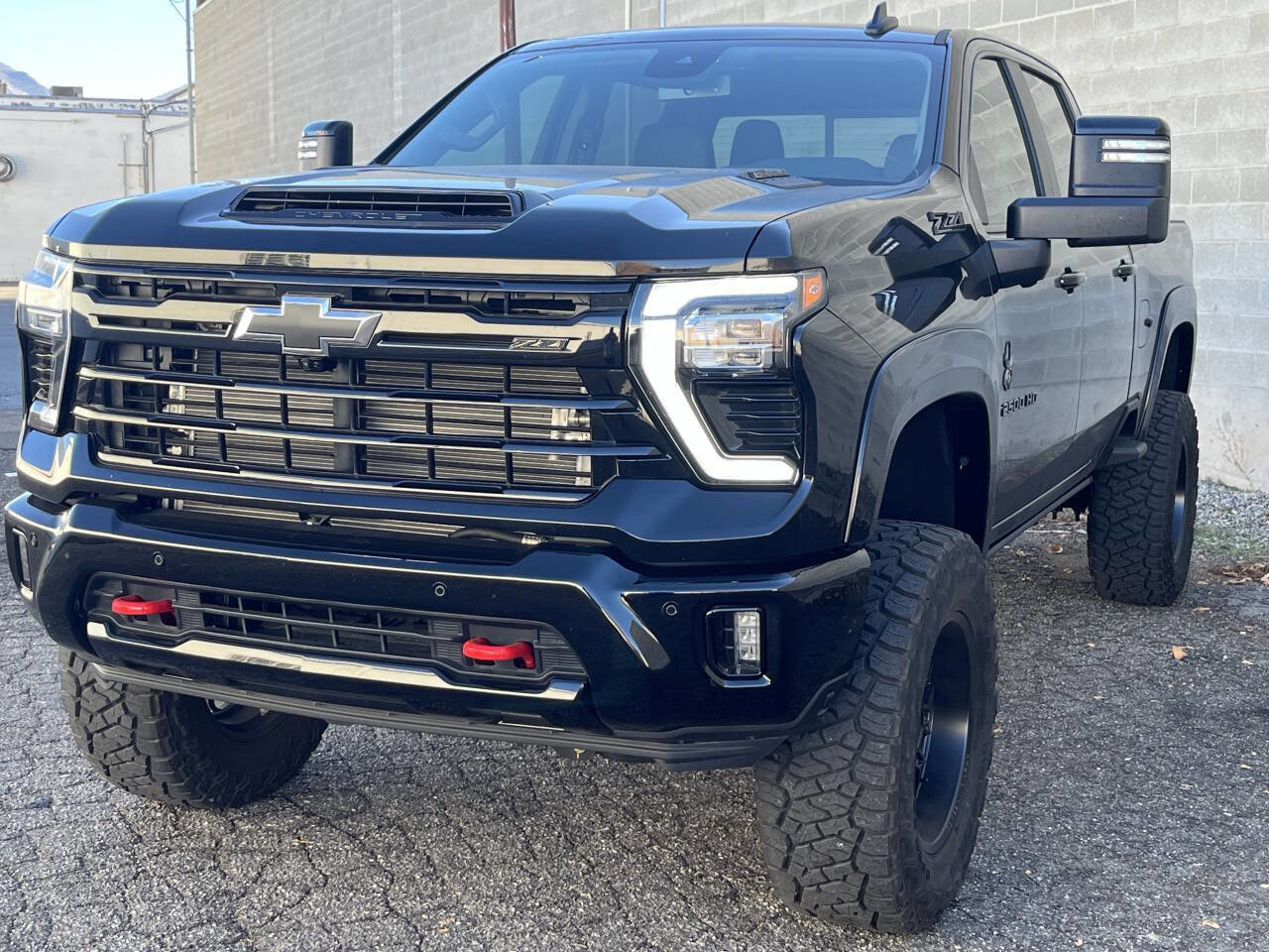 Used 2025 Chevrolet Silverado 2500 LT w/ Trail Boss Package image 5