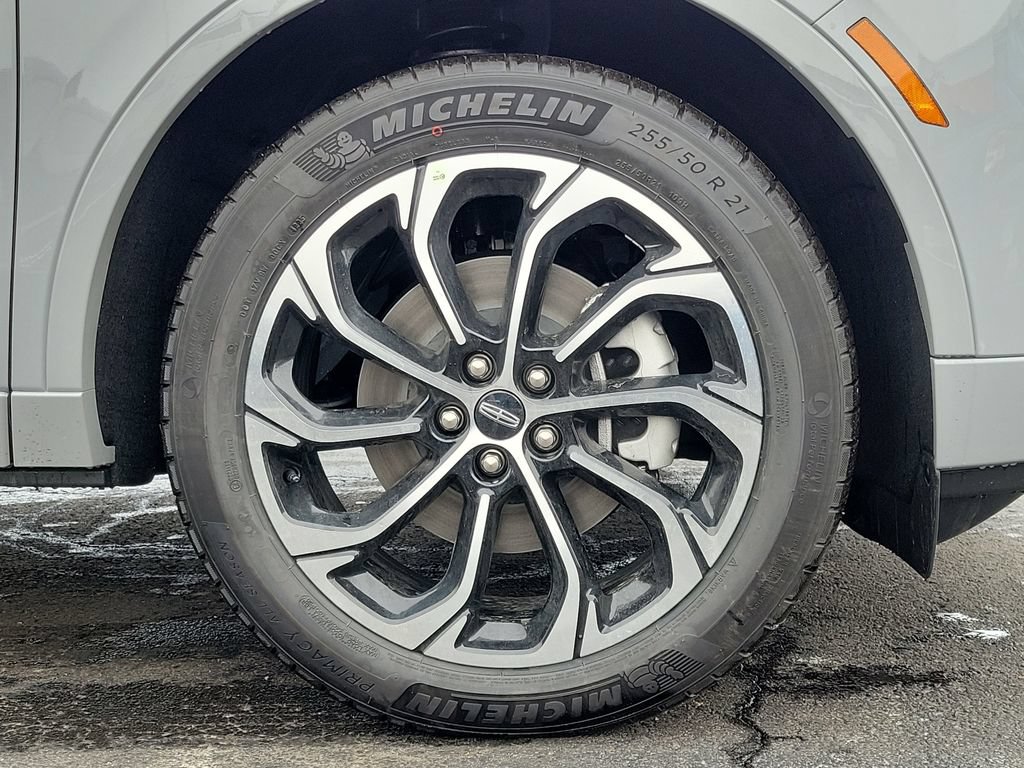 New 2026 Lincoln Nautilus Reserve AWD/4WD image 9
