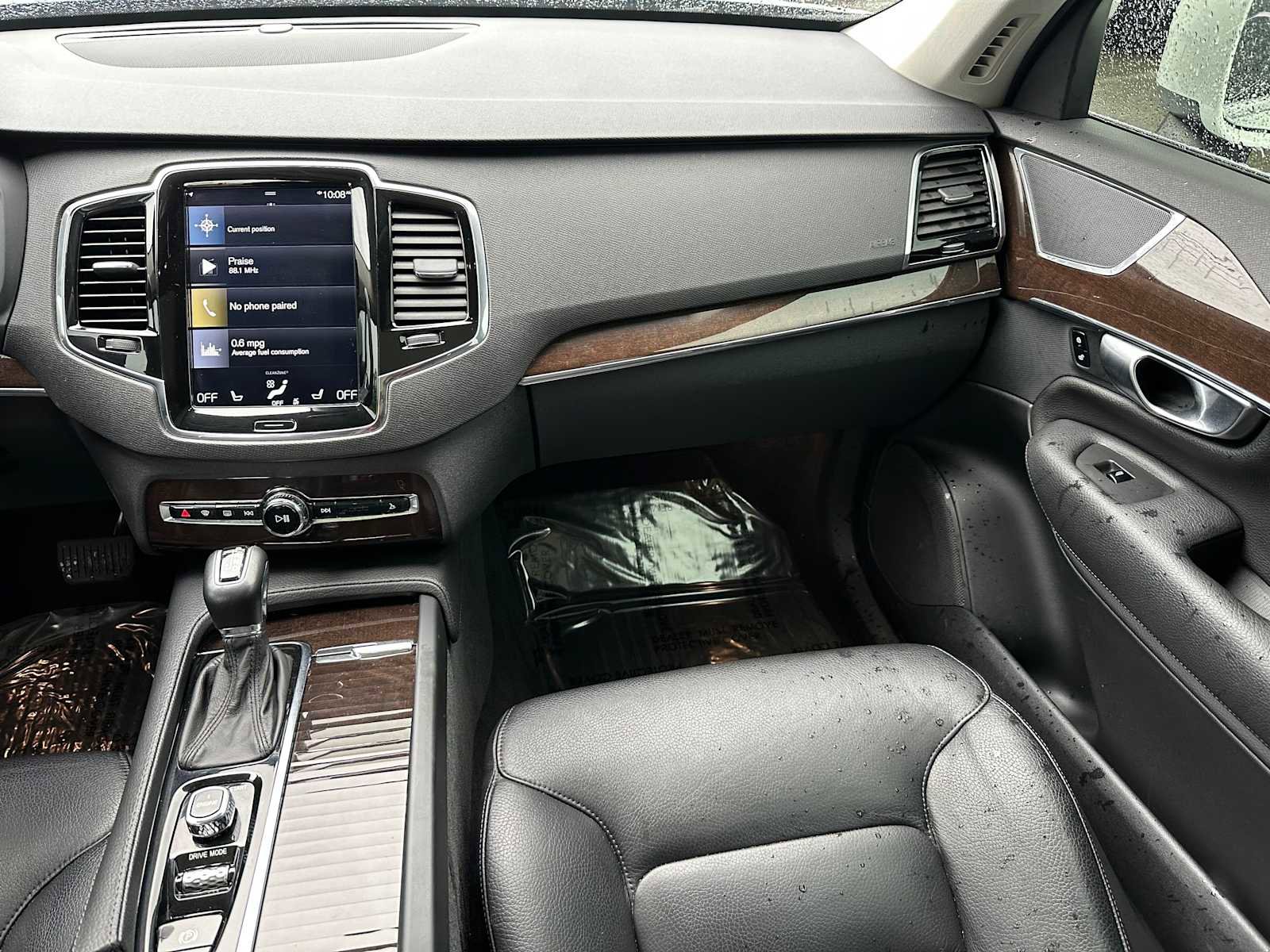 Used 2017 Volvo XC90 T6 Momentum w/ Vision Package AWD/4WD image 19