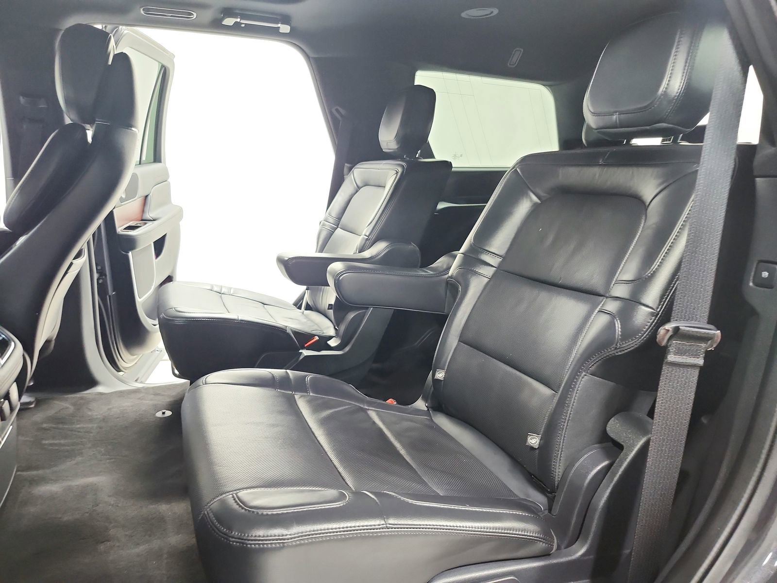 Used 2023 Lincoln Navigator Reserve image 41