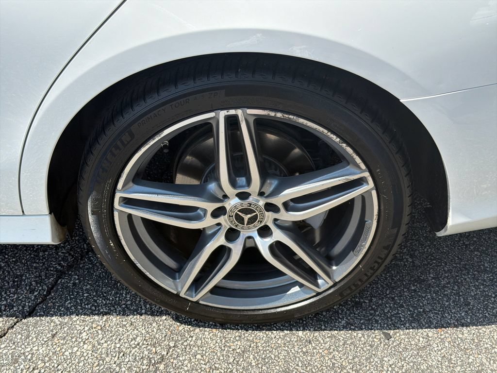 Used 2018 Mercedes-Benz E 300 image 19
