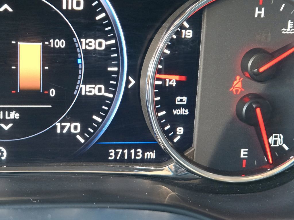 Used 2023 GMC Acadia Denali FWD image 10