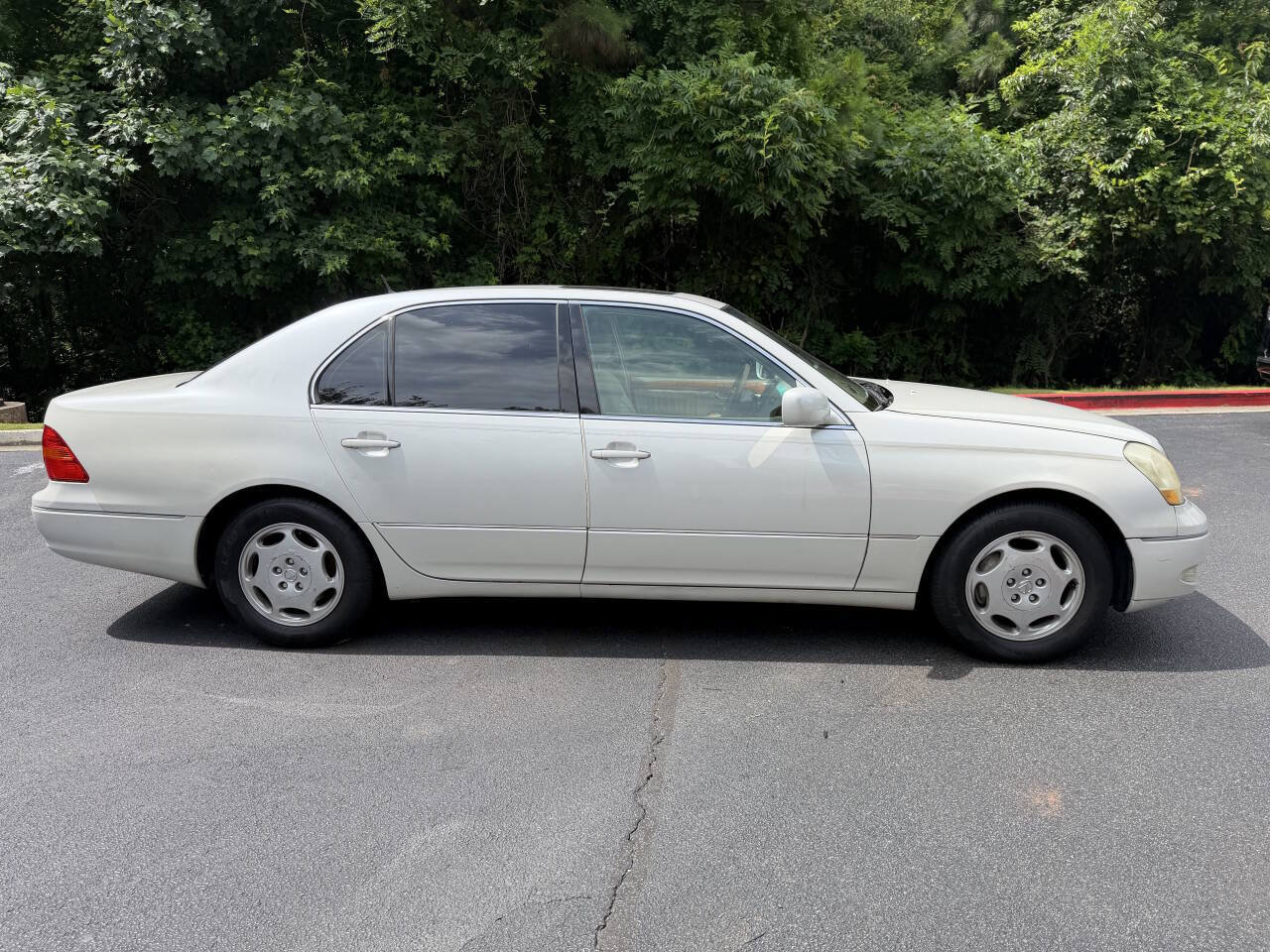 Used 2001 Lexus LS 430 RWD image 6