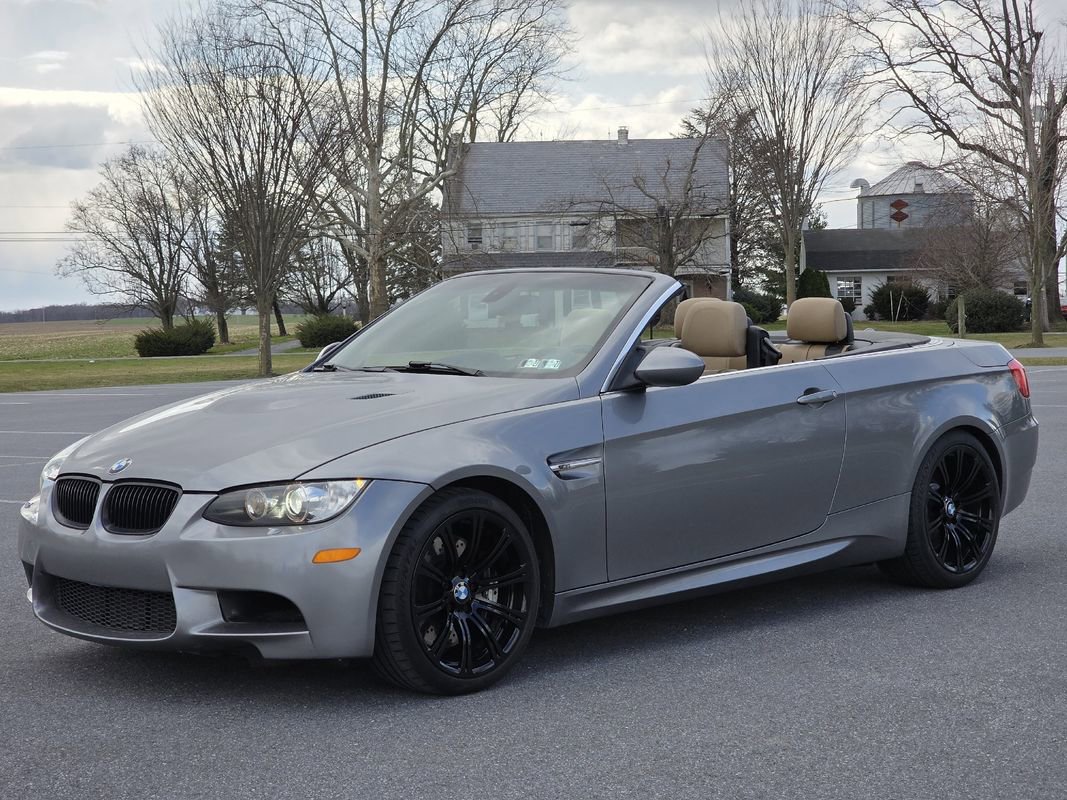 Used 2013 BMW M3 Convertible image 3