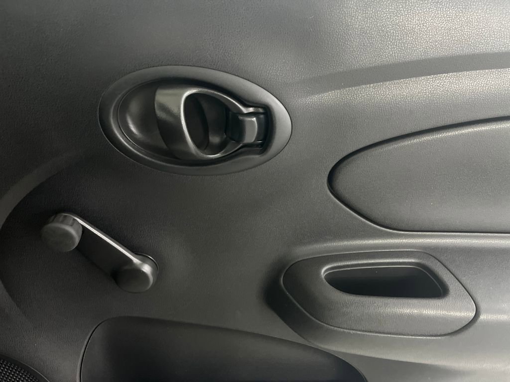 Used 2018 Nissan Versa S Plus image 53