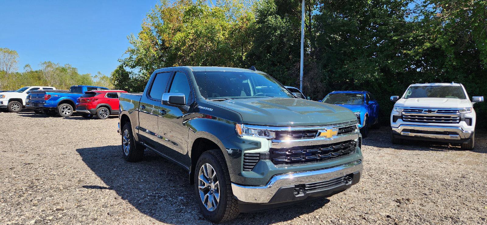 New 2026 Chevrolet Silverado 1500 LT image 2